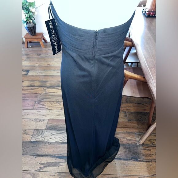 Elegant Black Sequin Halter Chiffon Gown Maxi Formal Mermaid Sz10 NWT Betsy Adam - Picture 10 of 15